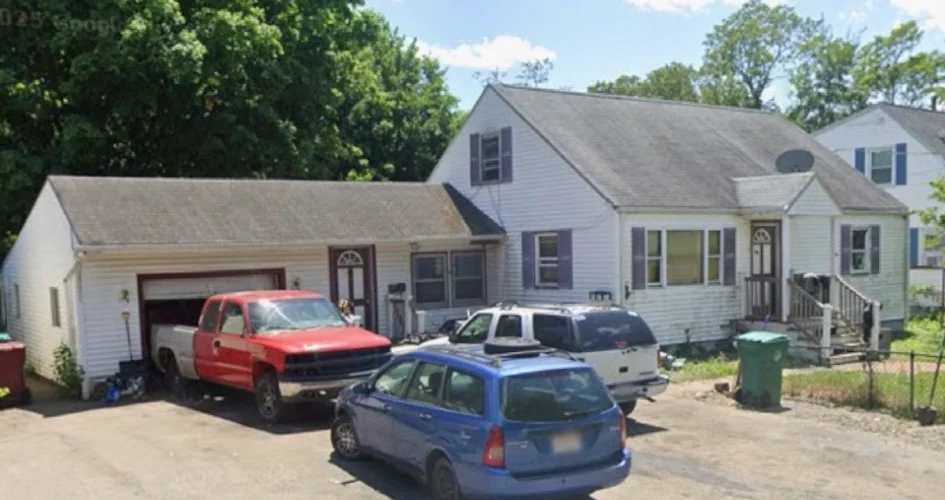 46 Richardson St, Lowell