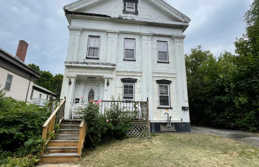 51 Saint James St, Roxbury, MA 02119